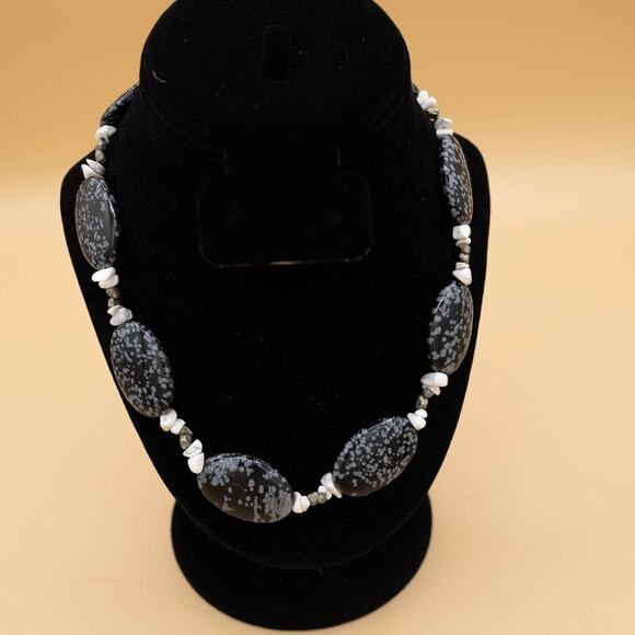 Adjustable Gray Black White Stone Chunky Necklace - Picture 1 of 9